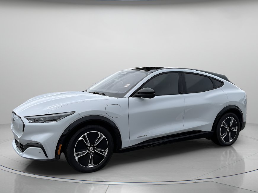 Used 2023 White Metallic Ford Premium image 1