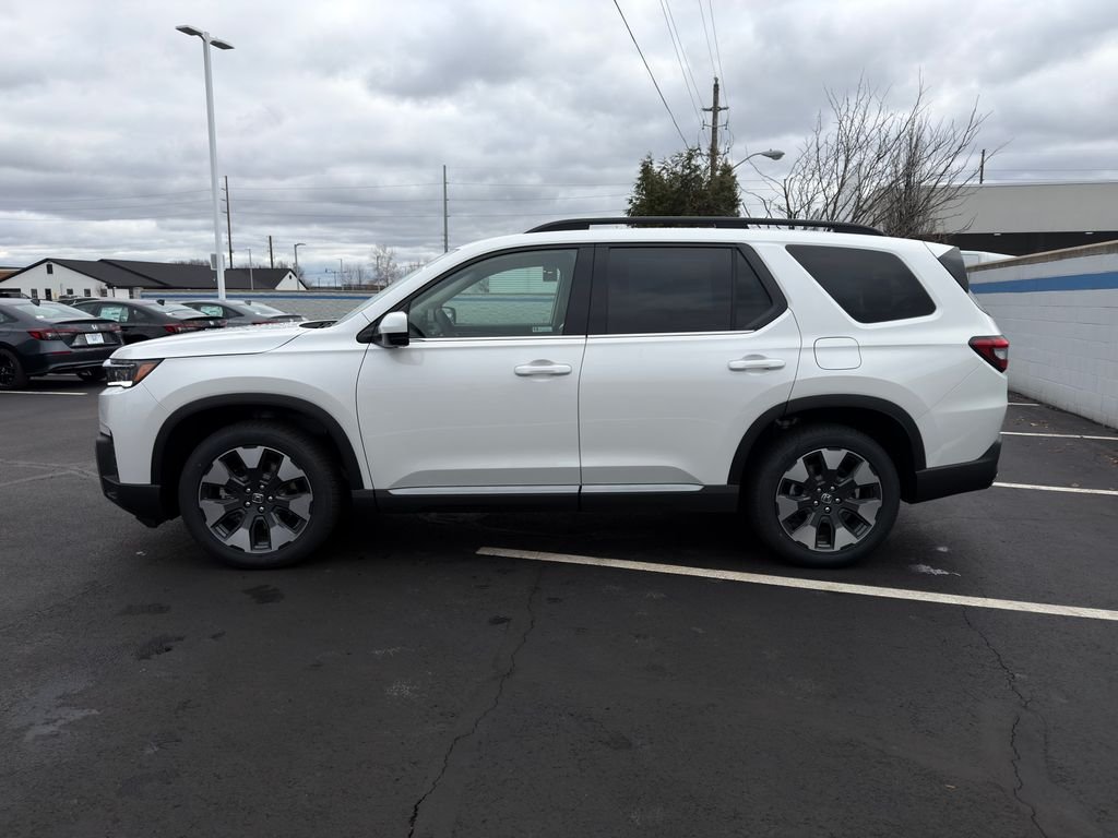 New 2026 Platinum White Pearl Honda Touring image 2