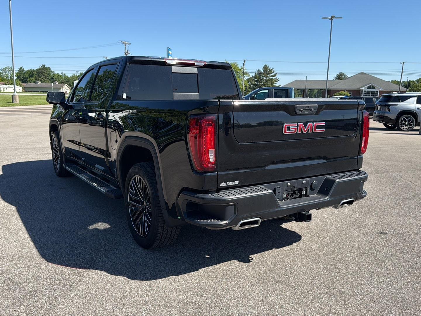 Used 2023 Onyx Black GMC SLT image 18