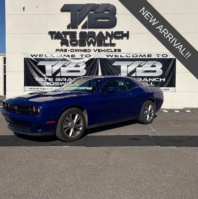 Used 2021 Blue Dodge SXT image 1