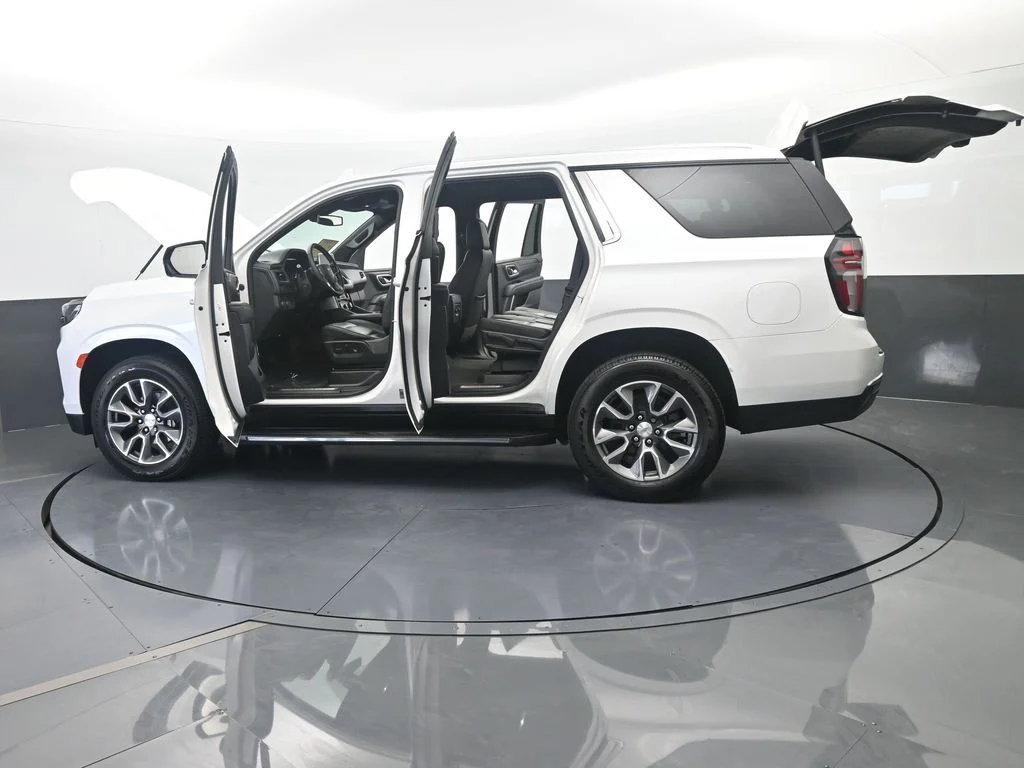 Used 2022 Iridescent Pearl Tricoat Chevrolet LT image 84