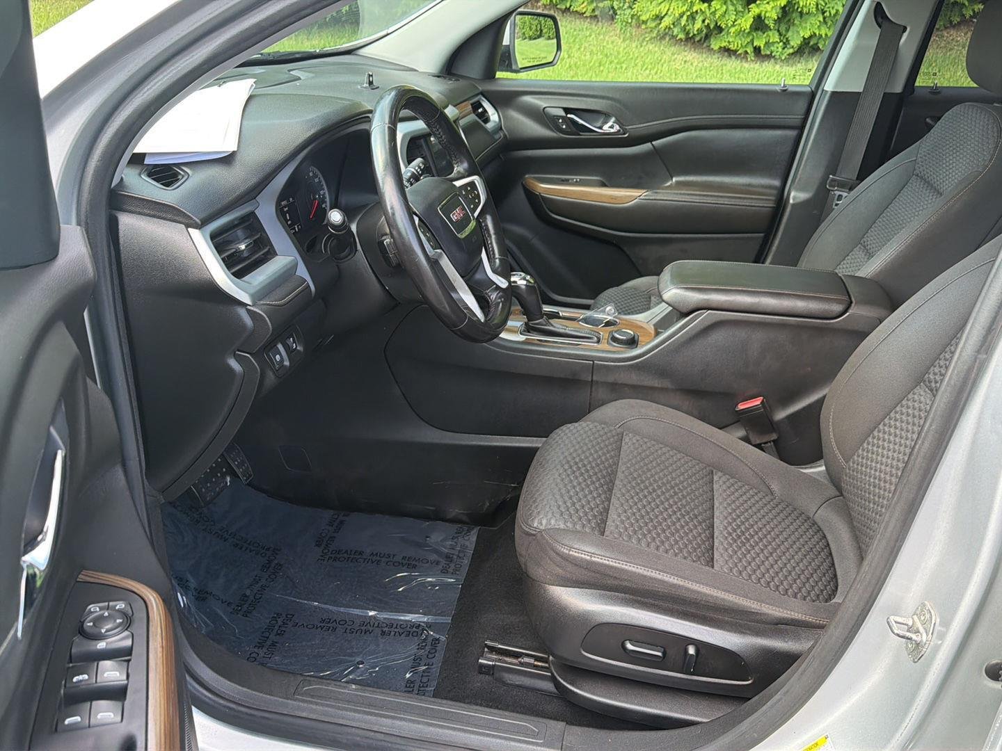 Used 2019 Quicksilver Metallic GMC SLE image 9
