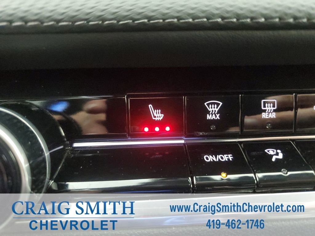 Used 2025 Mosaic Black Metallic Chevrolet LT image 26