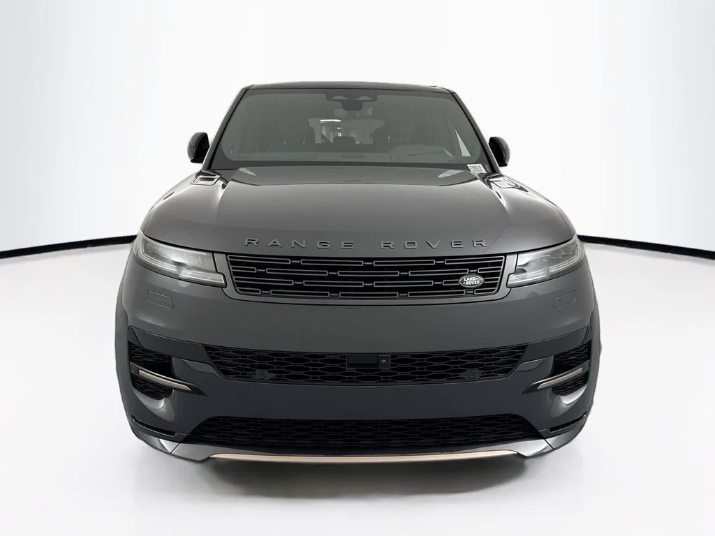 New 2026 Carpathian Grey Land Rover Dynamic SE image 2