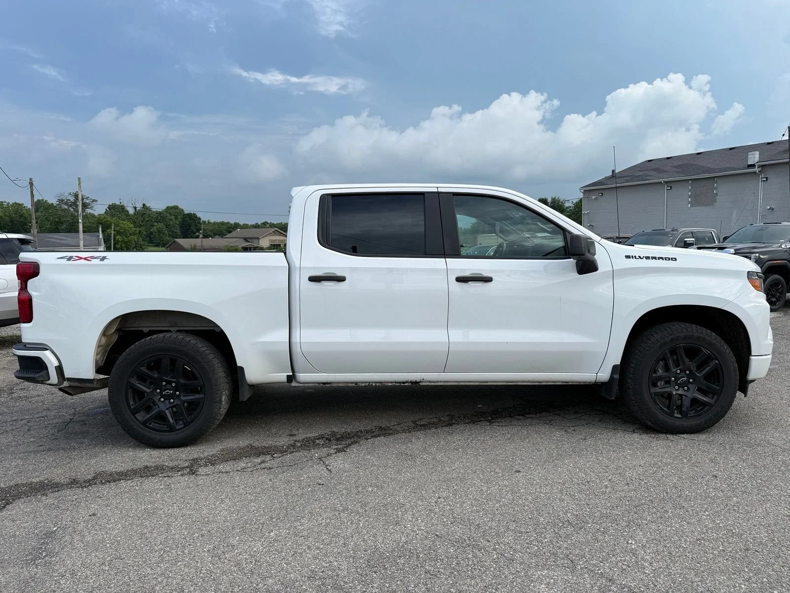 Used 2022 Summit White Chevrolet Custom image 7