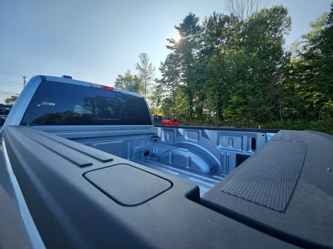 New 2026 Iconic Silver Metallic Ford XLT image 15