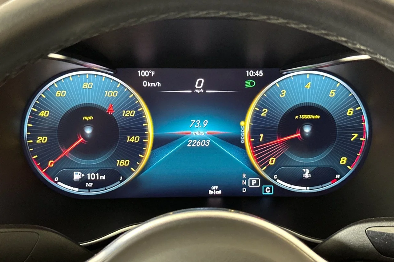 Used 2023 Polar White Mercedes-Benz GLC 300 image 23