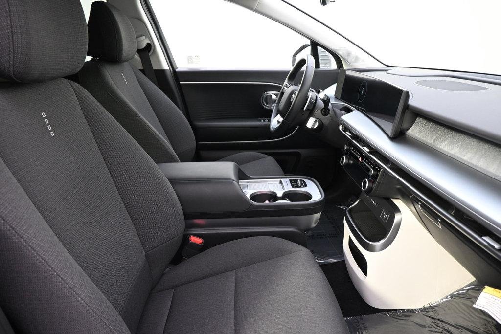 New 2026 Cyber Gray Hyundai SE image 16