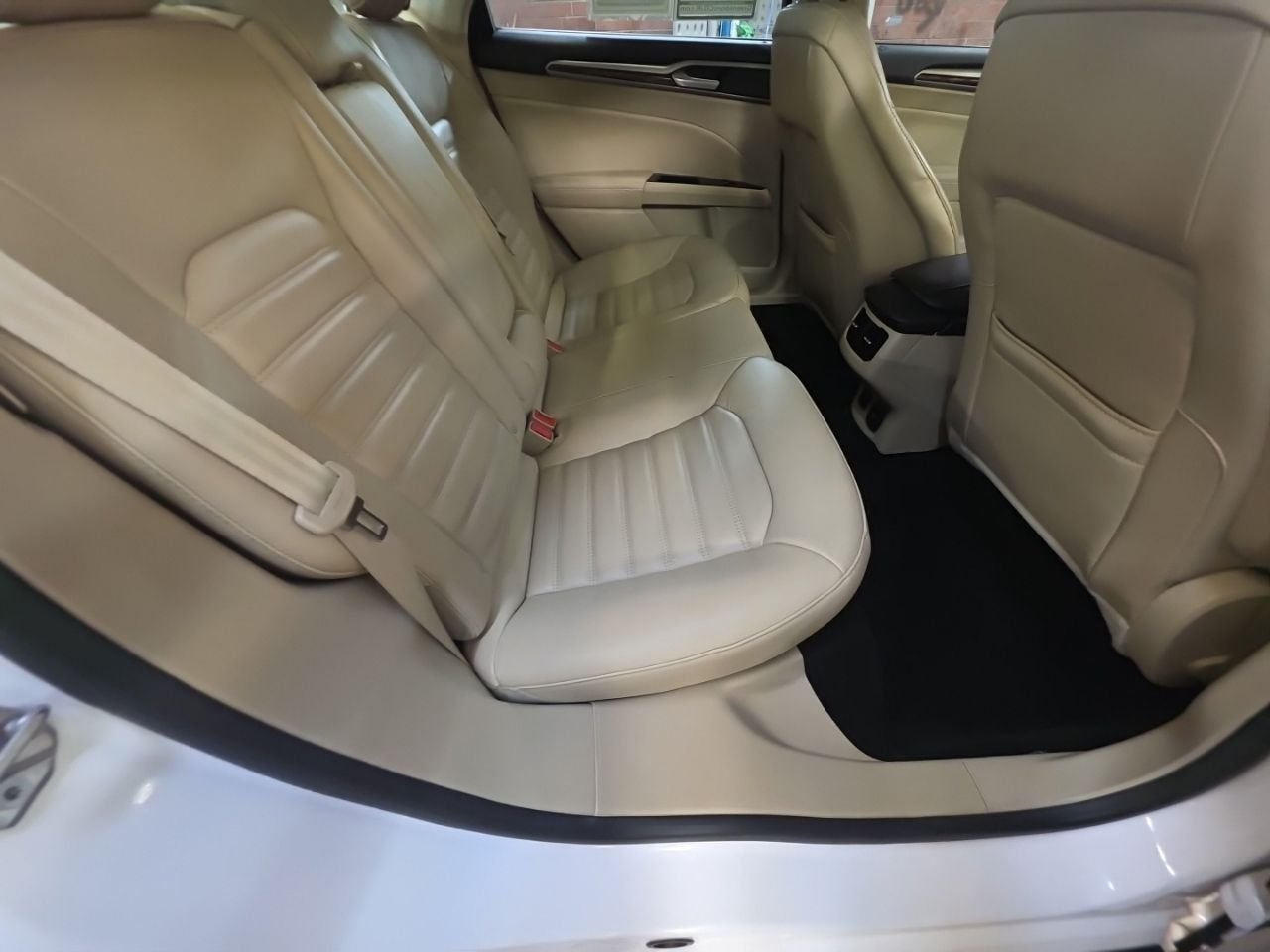 Used 2016 White Ford SE image 14
