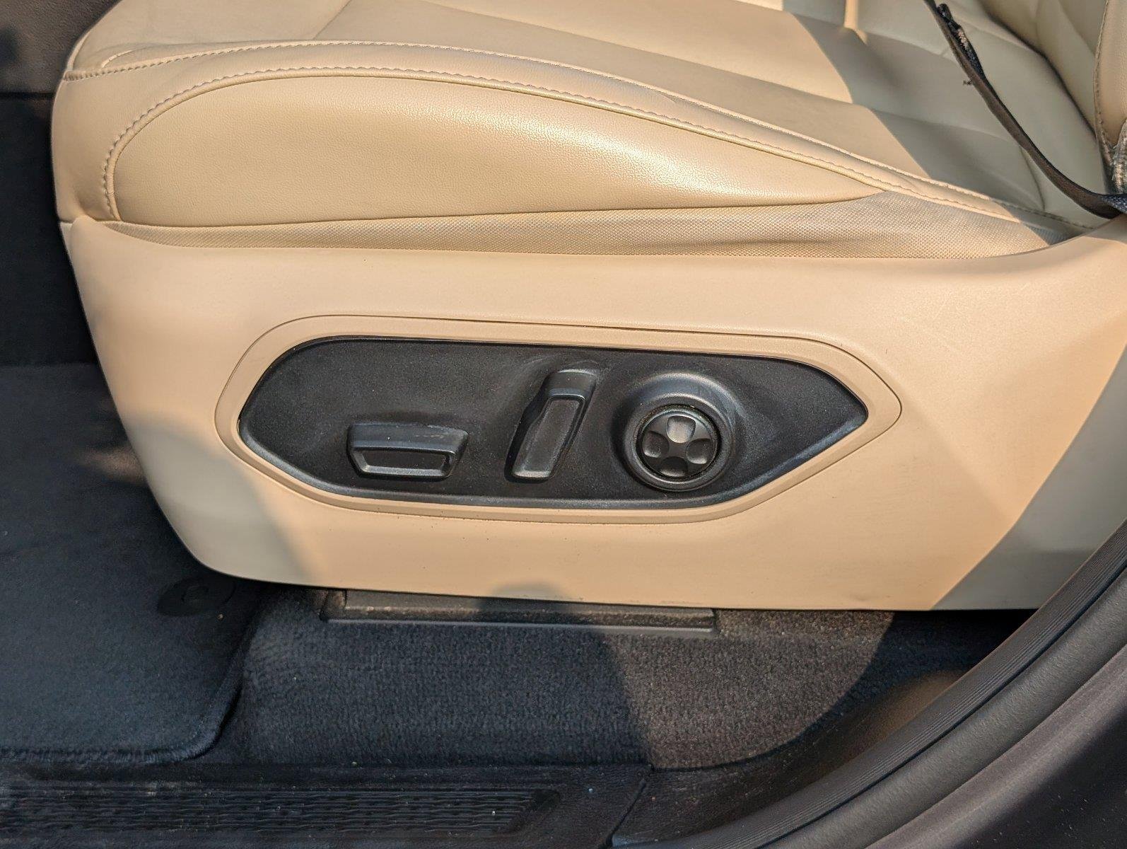 Used 2021 Baltic Gray Metallic Clearcoat Jeep Limited image 18