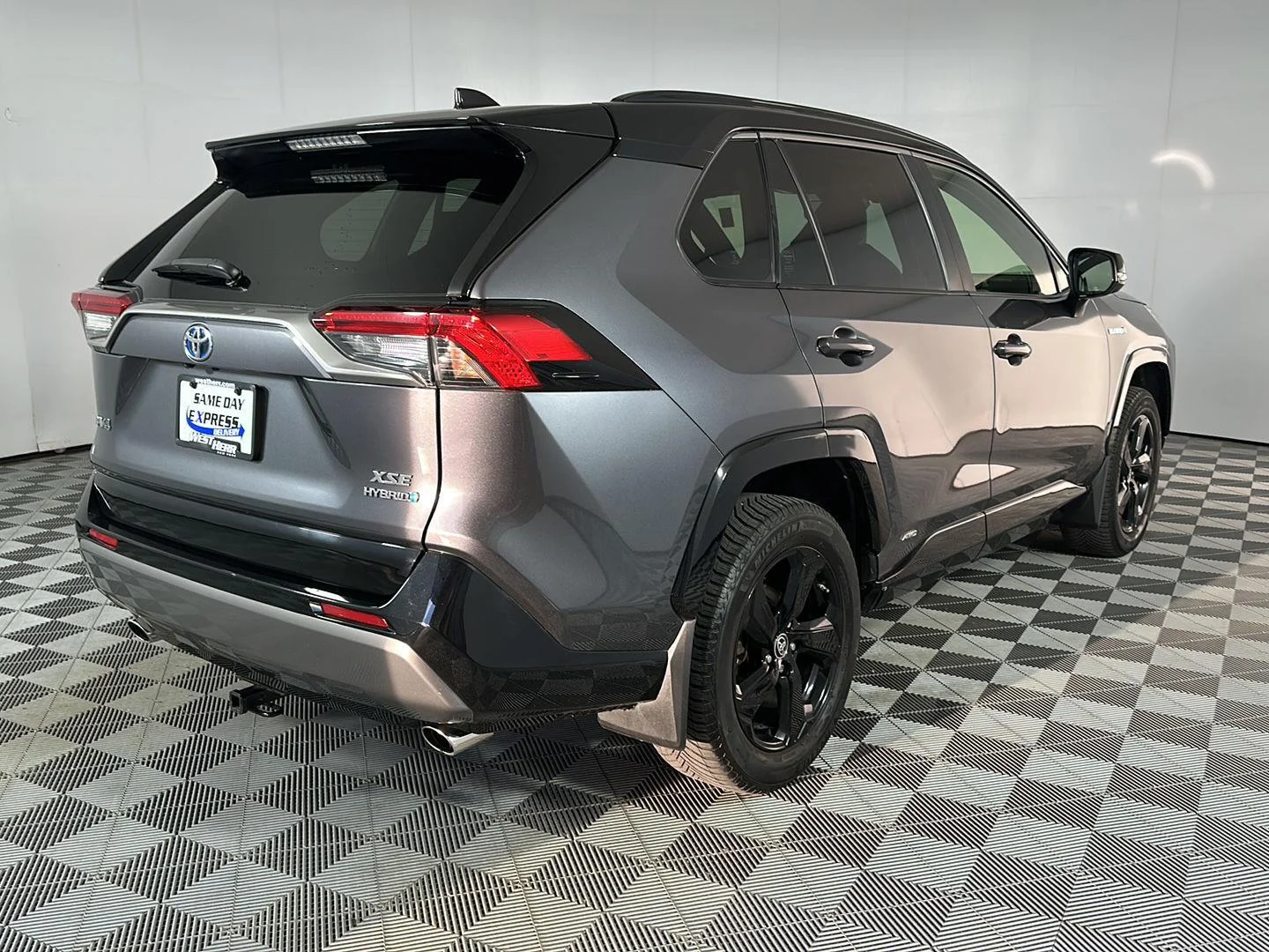 Used 2019 Magnetic Gray Metallic w/Black Roof Toyota XSE image 7