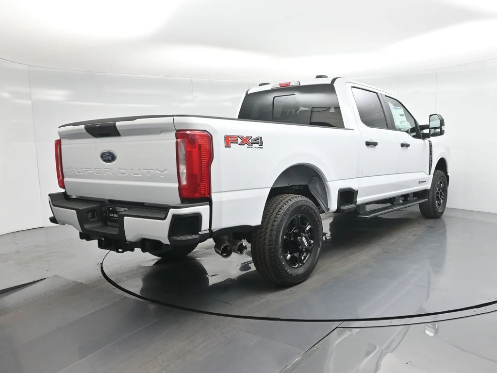 New 2026 White Ford XL image 25