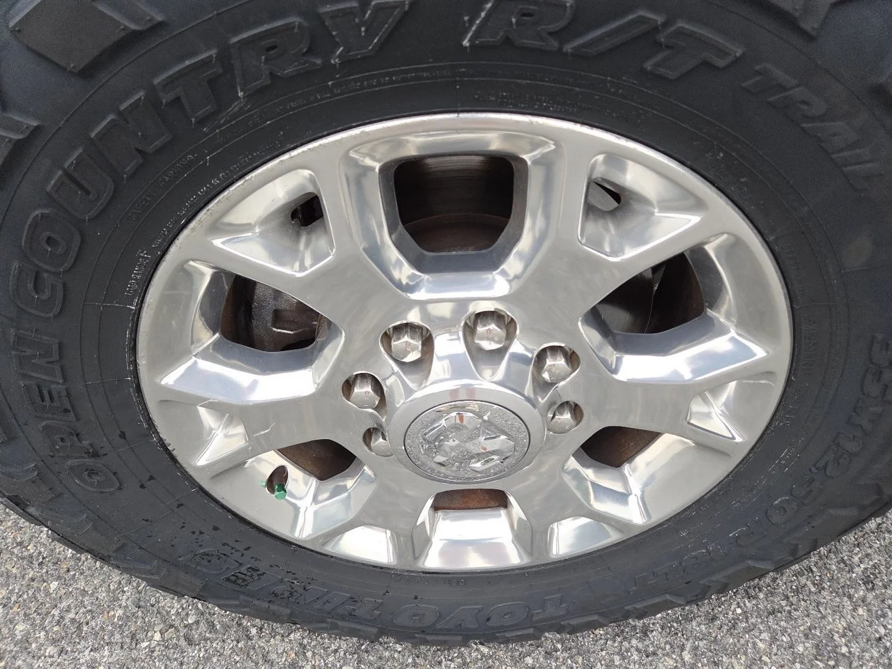 Used 2023  Ram Laramie image 12