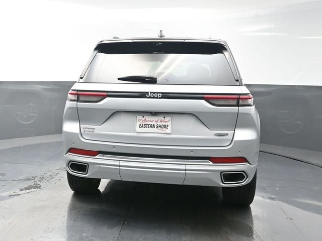 Used 2023 Silver Jeep Summit image 6