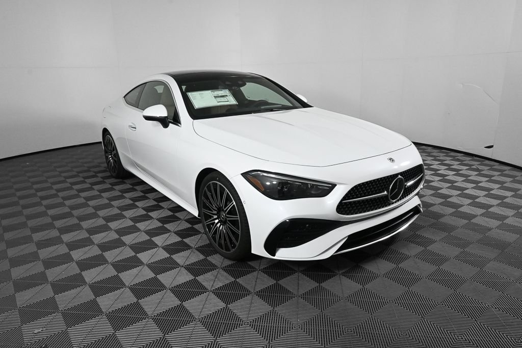 New 2026 MANUFAKTUR Moonlight White Metallic Mercedes-Benz CLE 300 image 21