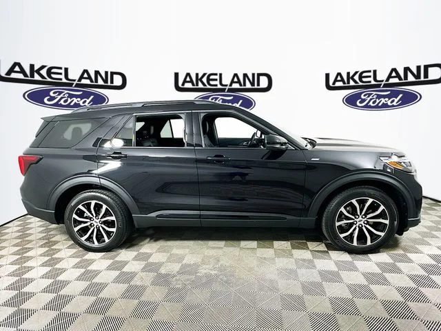 New 2026 Ford Explorer ST-Line