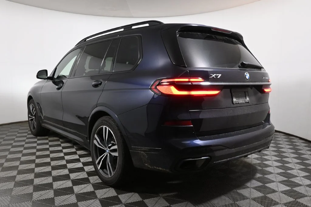 Certified Used 2024 Black BMW xDrive40i image 9