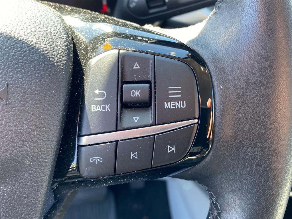 Used 2025 Agate Black Ford Active image 14