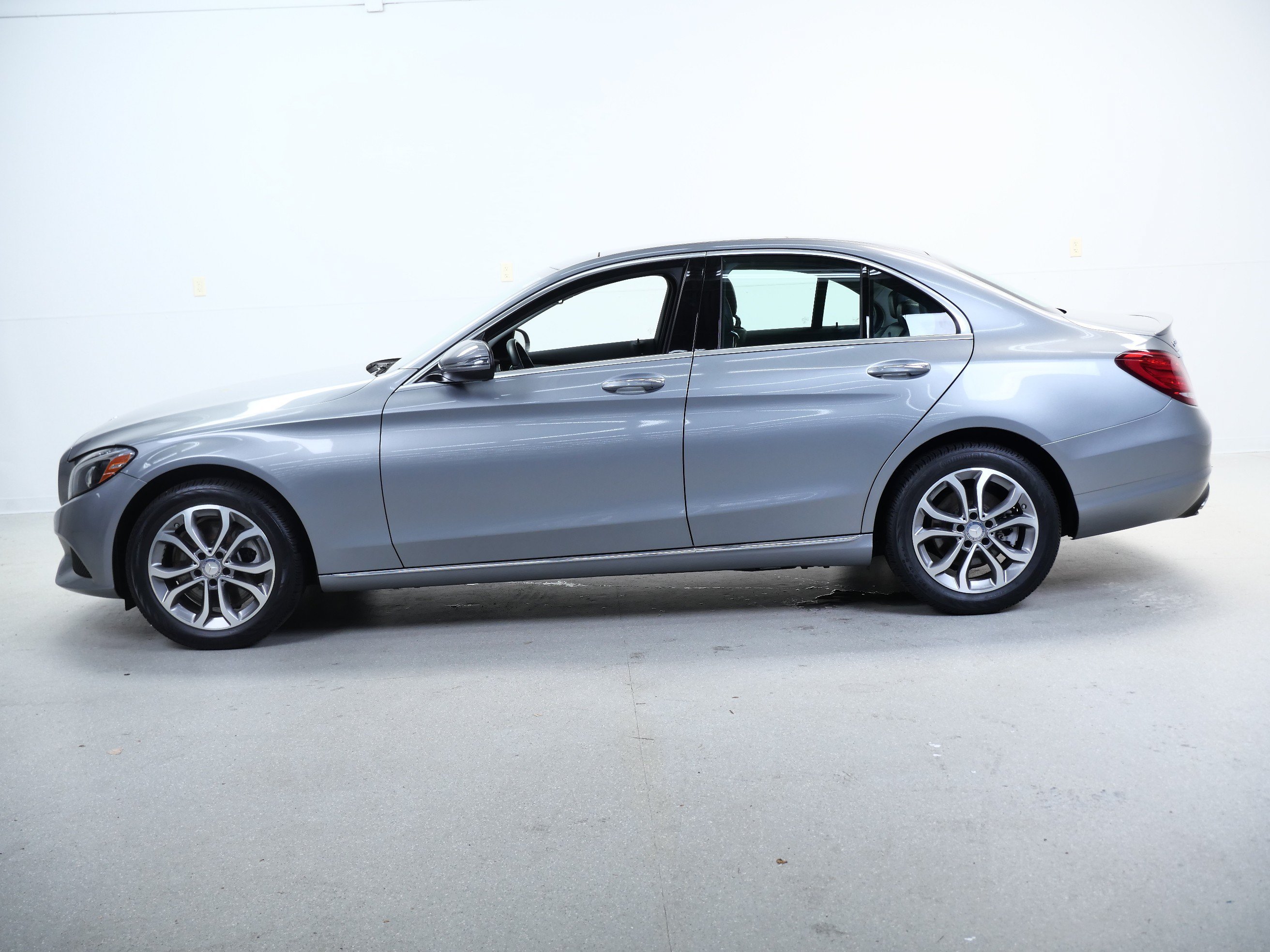 Used 2016 Palladium Silver Metallic Mercedes-Benz C 300 image 9