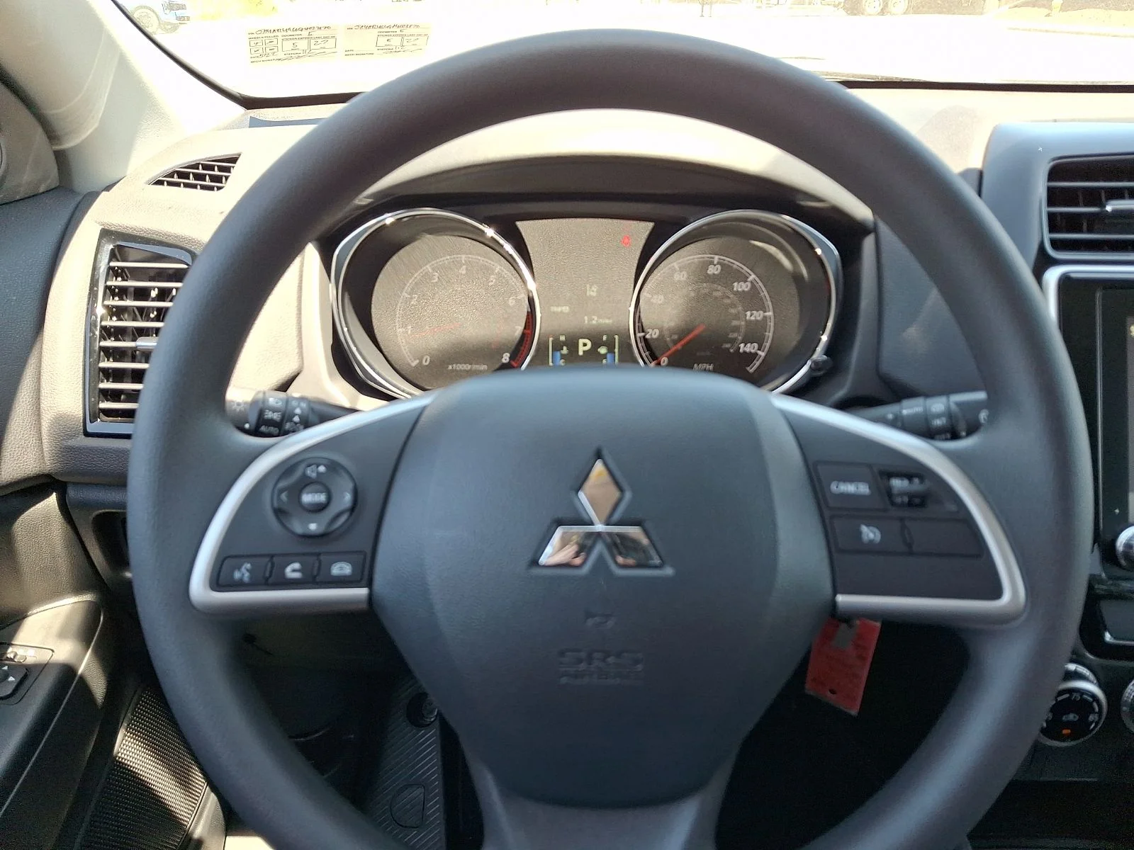 New 2026 White Mitsubishi 2.0 ES image 18