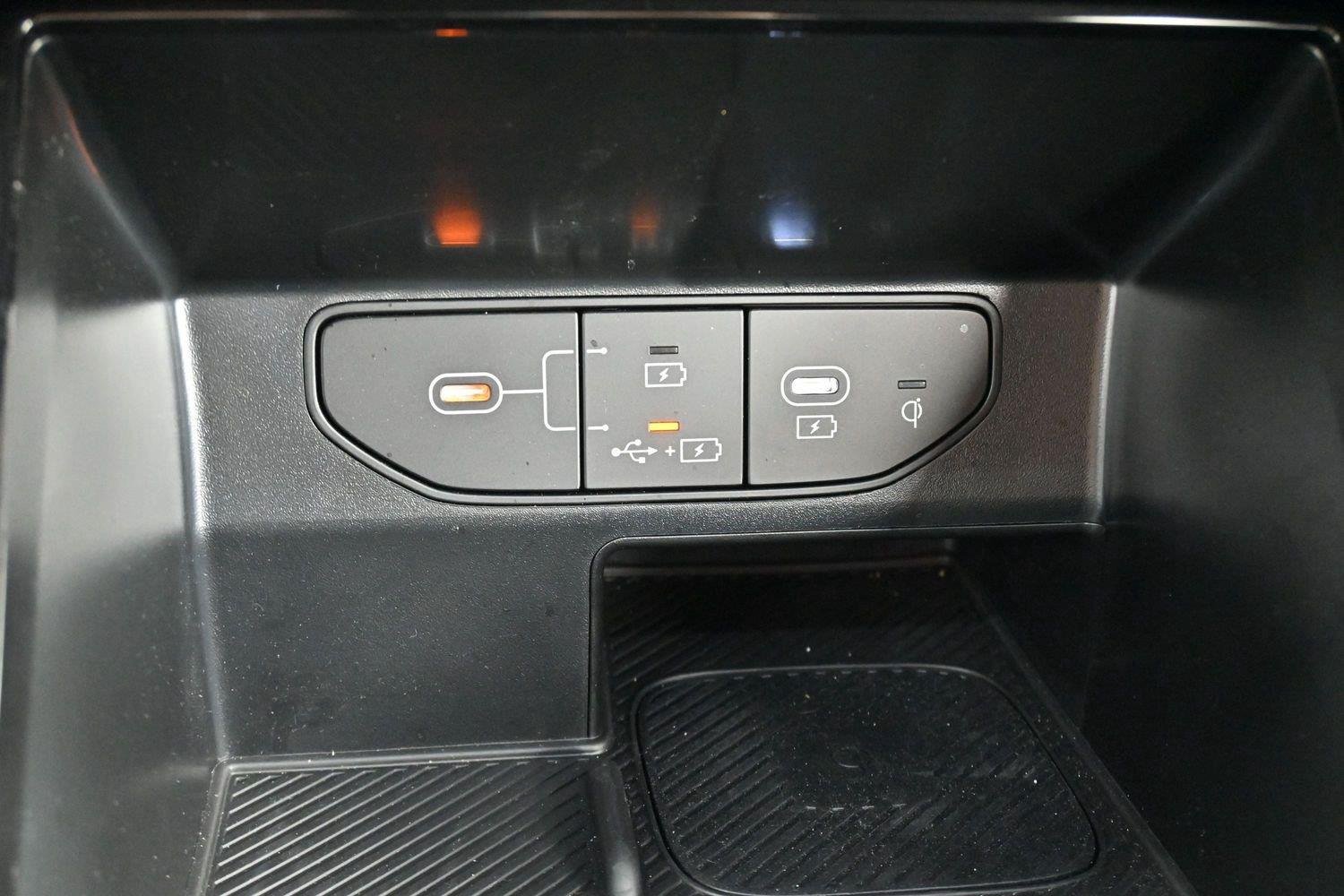 Used 2024 Ebony Black Kia X-Pro SX Prestige image 25