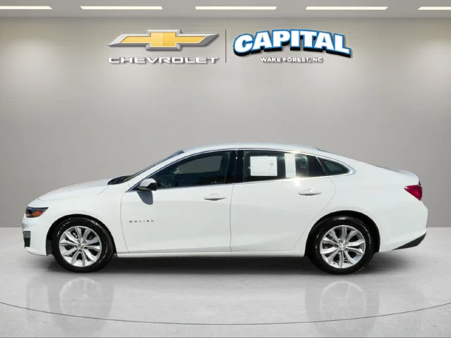Used 2025 White Chevrolet LT image 2