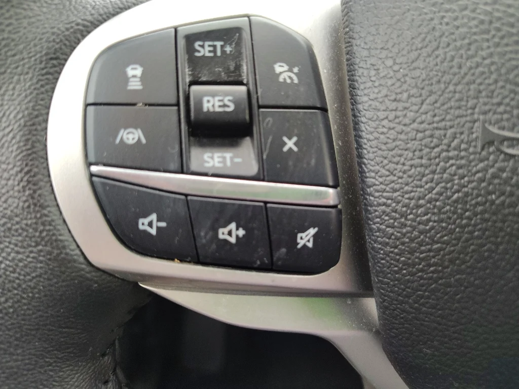 Used 2024 Star White Ford XLT image 18