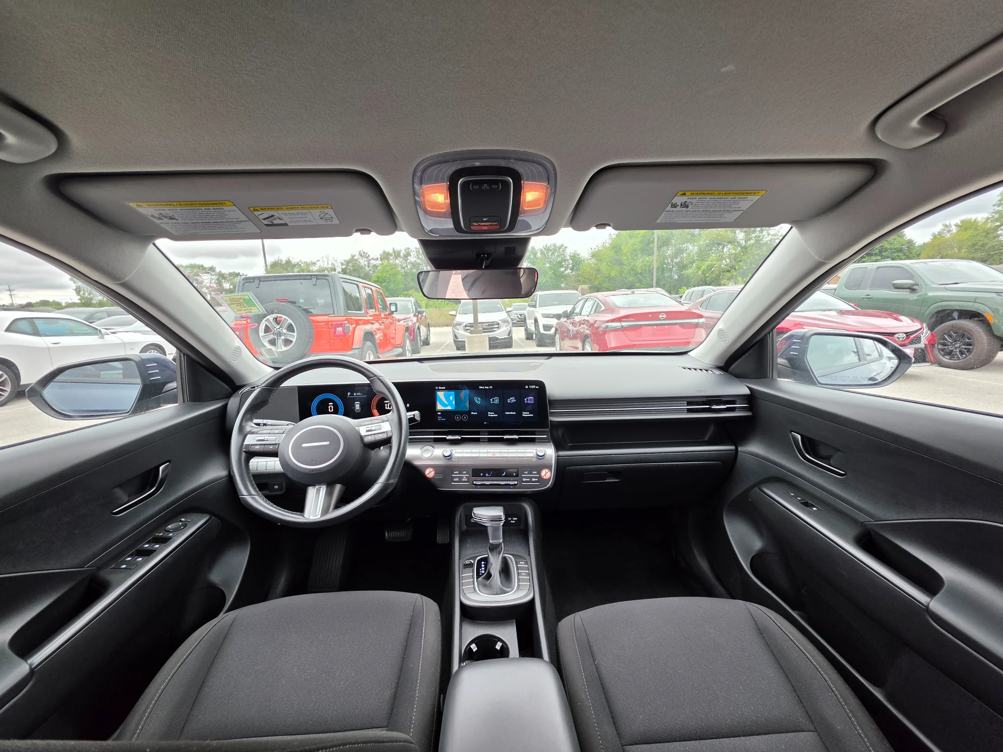 Used 2025 Denim Blue Hyundai SEL image 10