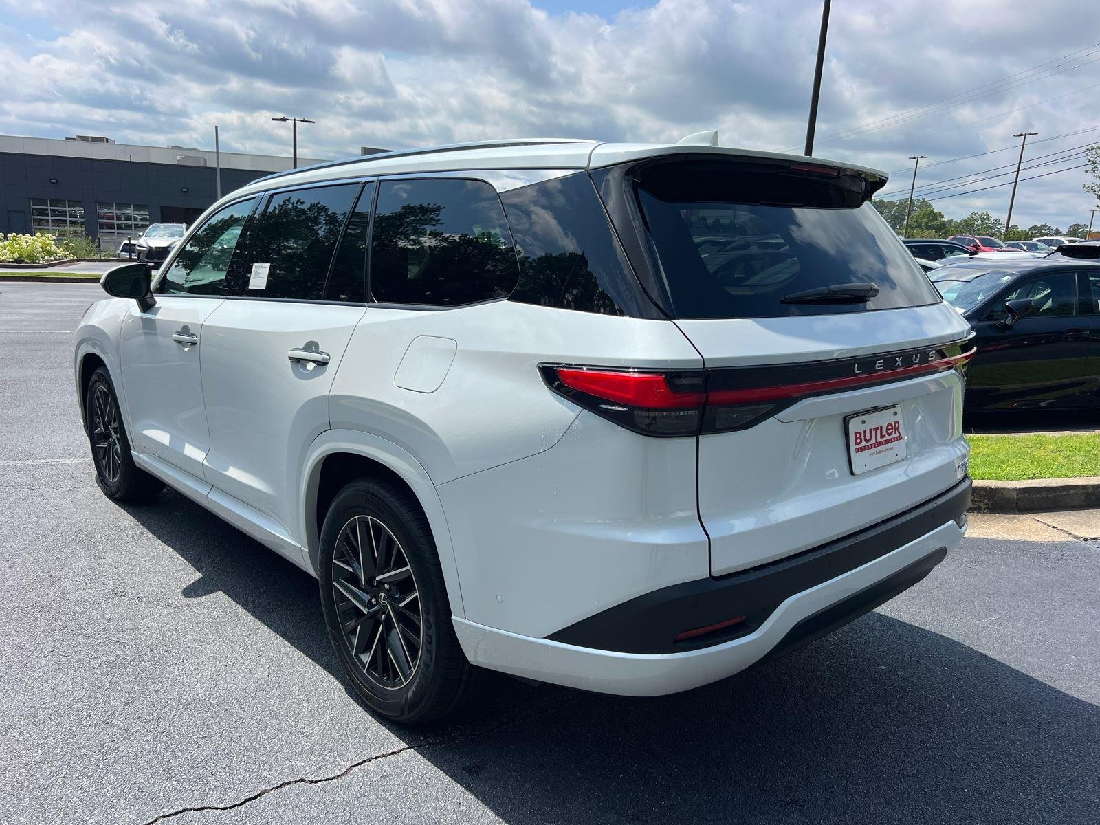 New 2026 Wind Chill Pearl Lexus PREMIUM AWD image 7