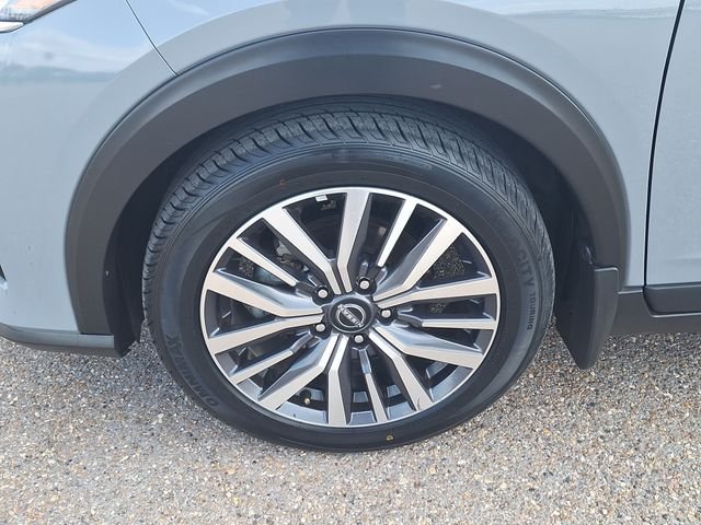 Used 2024 Gray Nissan SV image 26