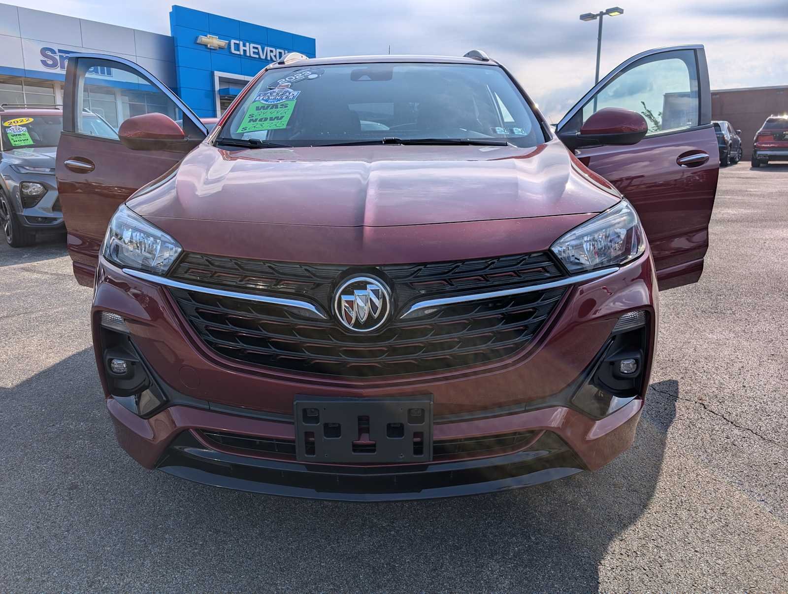Used 2023 Cinnabar Metallic Buick Select image 15