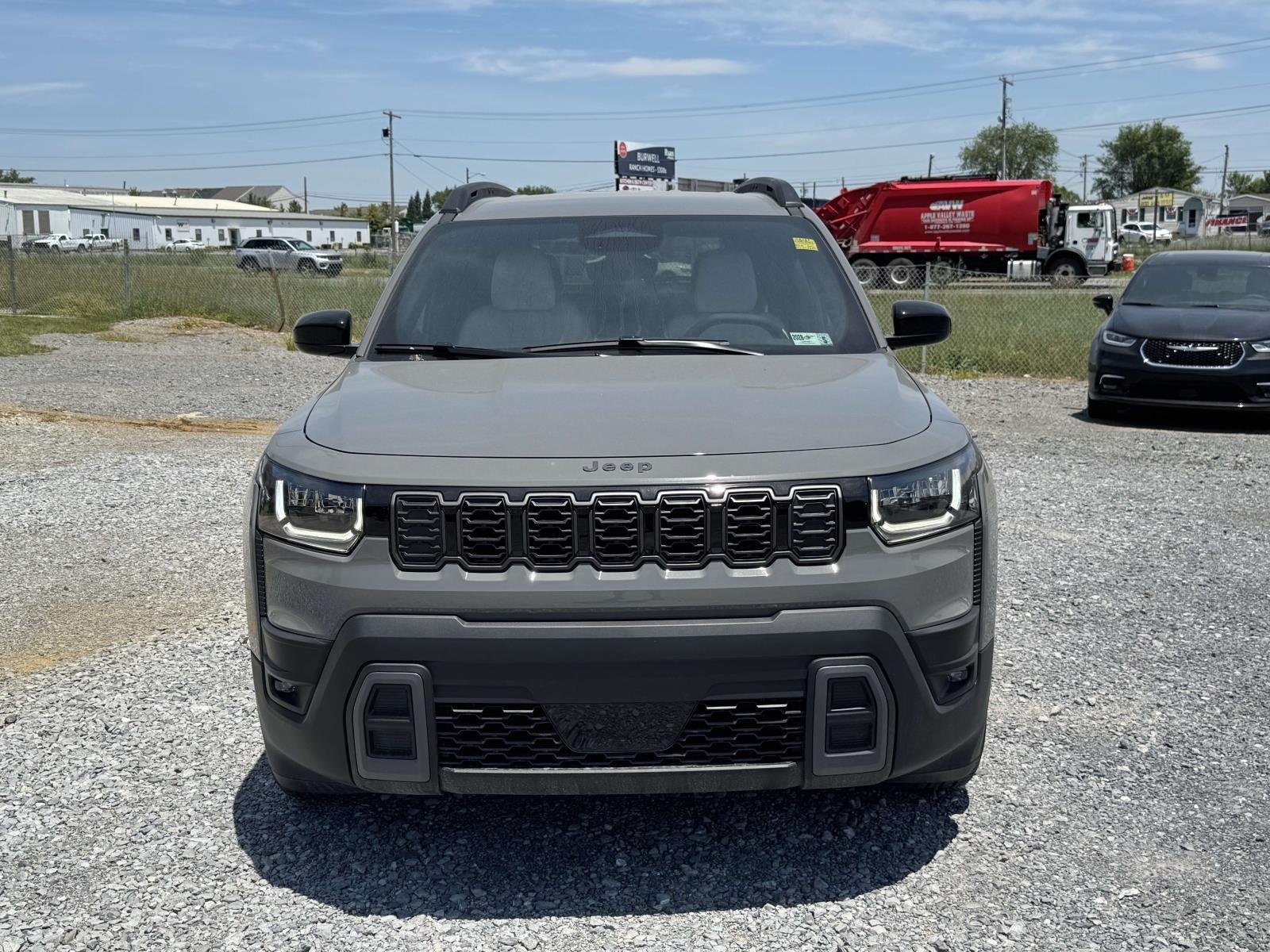 New 2026 Sting-Gray Clear-Coat Exterior Paint Jeep Laredo image 24