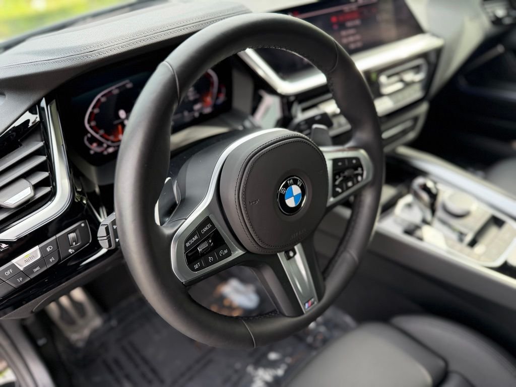 Used 2026 Black BMW sDrive30i image 17