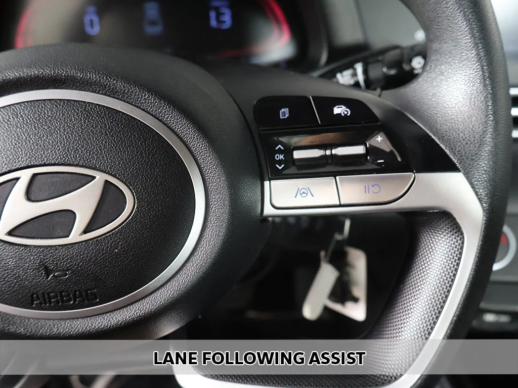Used 2025 Blue Hyundai SE image 3