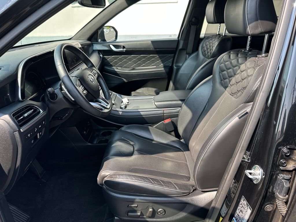 Used 2020 Black Hyundai Limited image 12