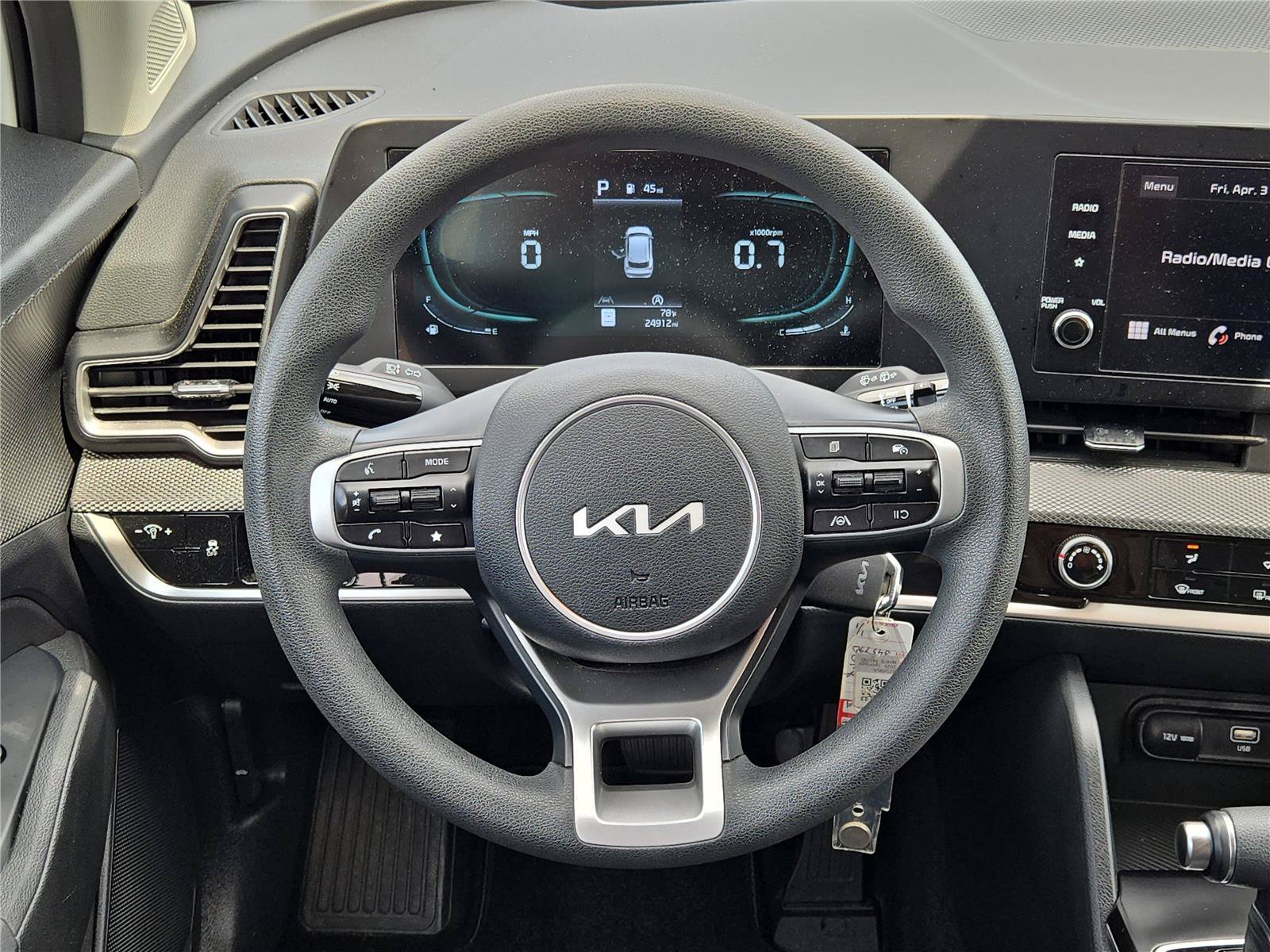 2025 Kia Sportage LX - Photo 18