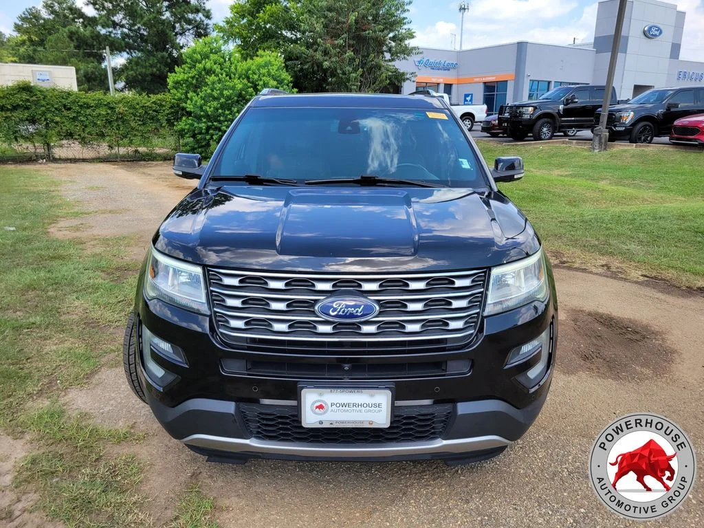 Used 2016 Black Ford Limited image 9