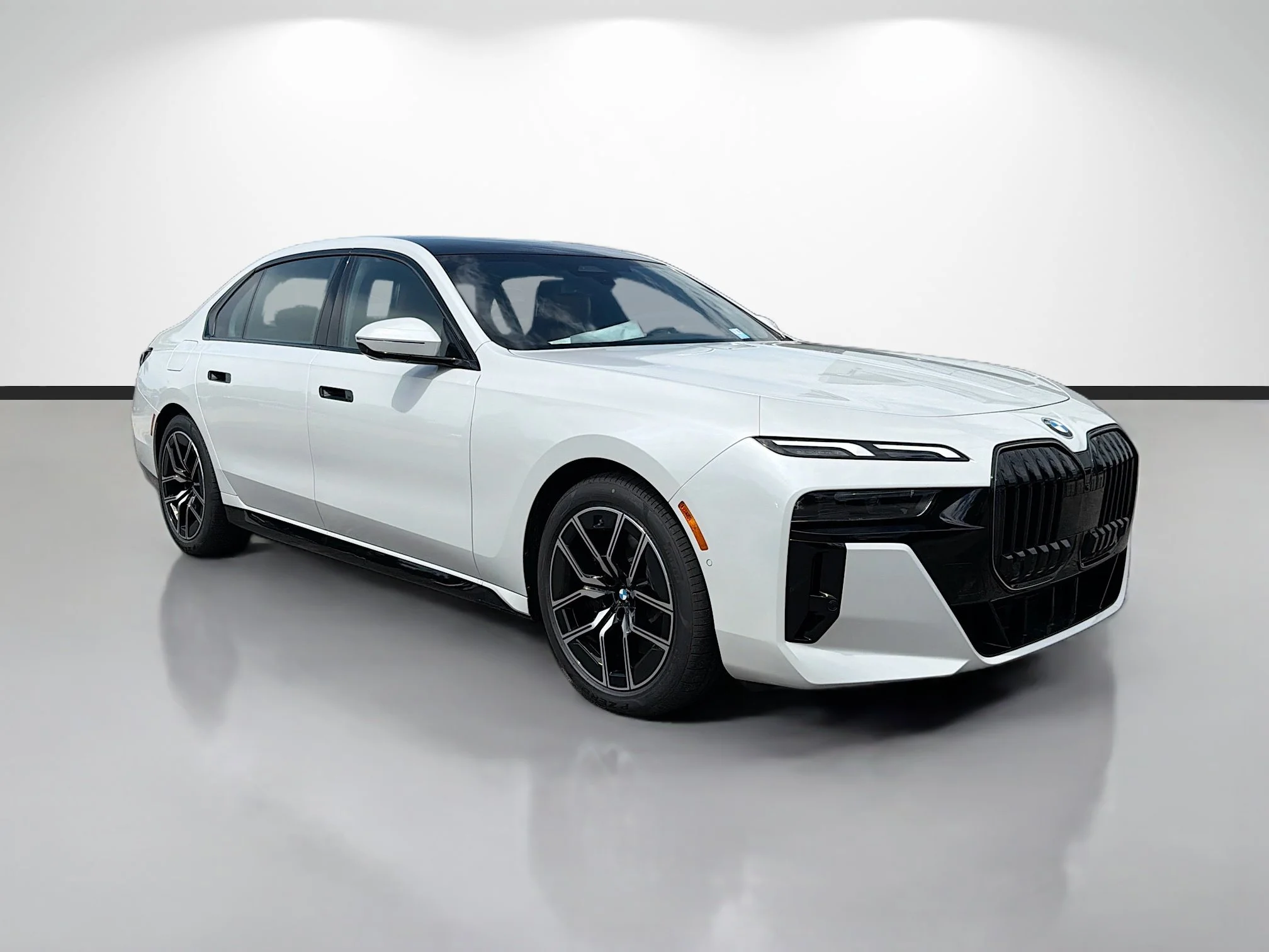 New 2026 Mineral White Metallic BMW 740i image 1