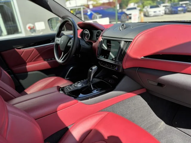 Used 2023 Grigio Maratea Metallic Maserati GT image 34