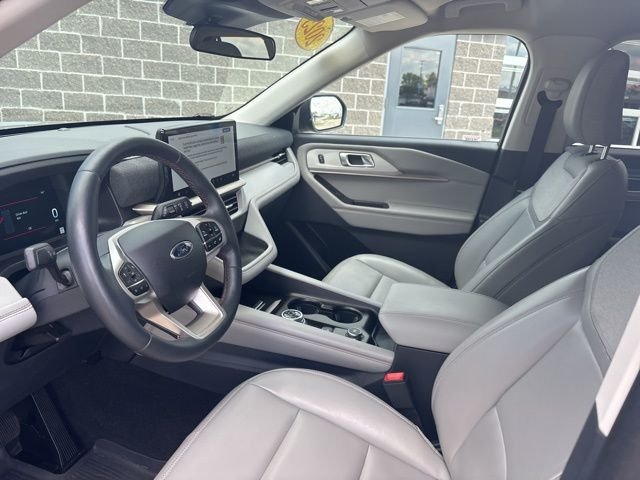 Used 2025 Silver Ford Active image 16