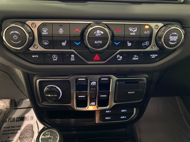 2025 Jeep Wrangler 4-Door Sahara - Photo 14