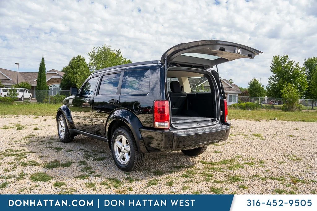Used 2007 Black Dodge SXT image 21