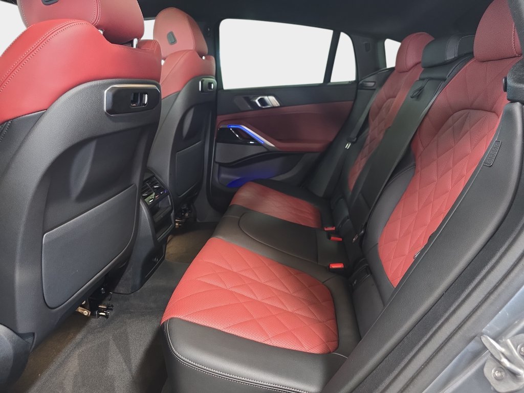 Used 2024 Skyscraper Gray Metallic BMW xDrive40i image 14