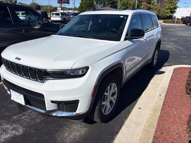 Used 2021 Bright White Clearcoat Jeep Limited image 6