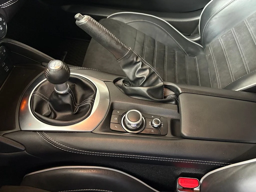 Used 2025 Red Mazda Club image 33