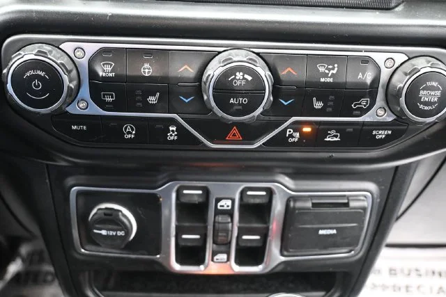 Certified Used 2022 Hydro Blue Pearlcoat Jeep High Altitude image 13