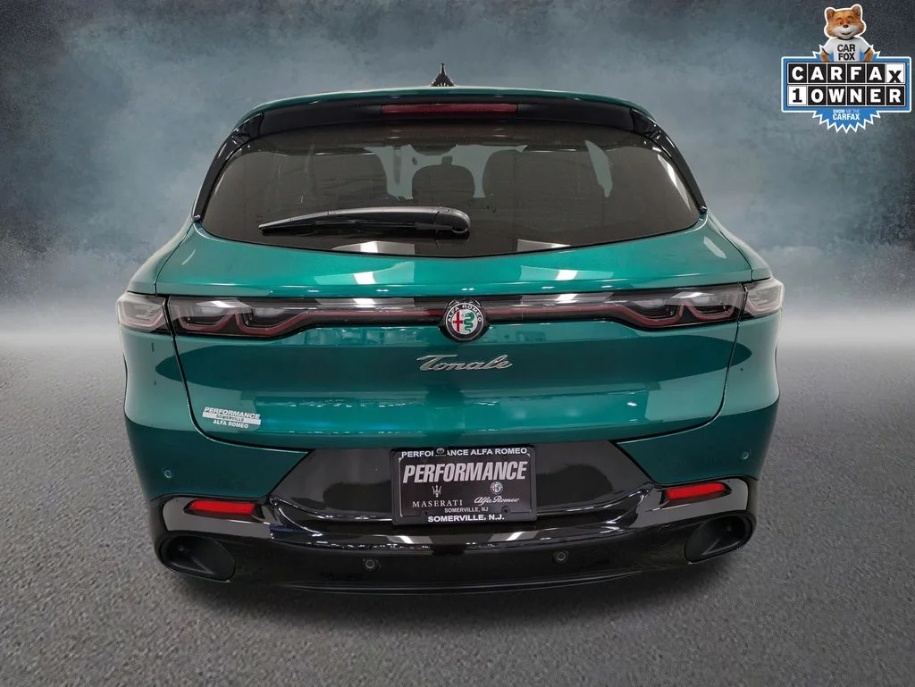 Used 2025  Alfa Romeo  image 5