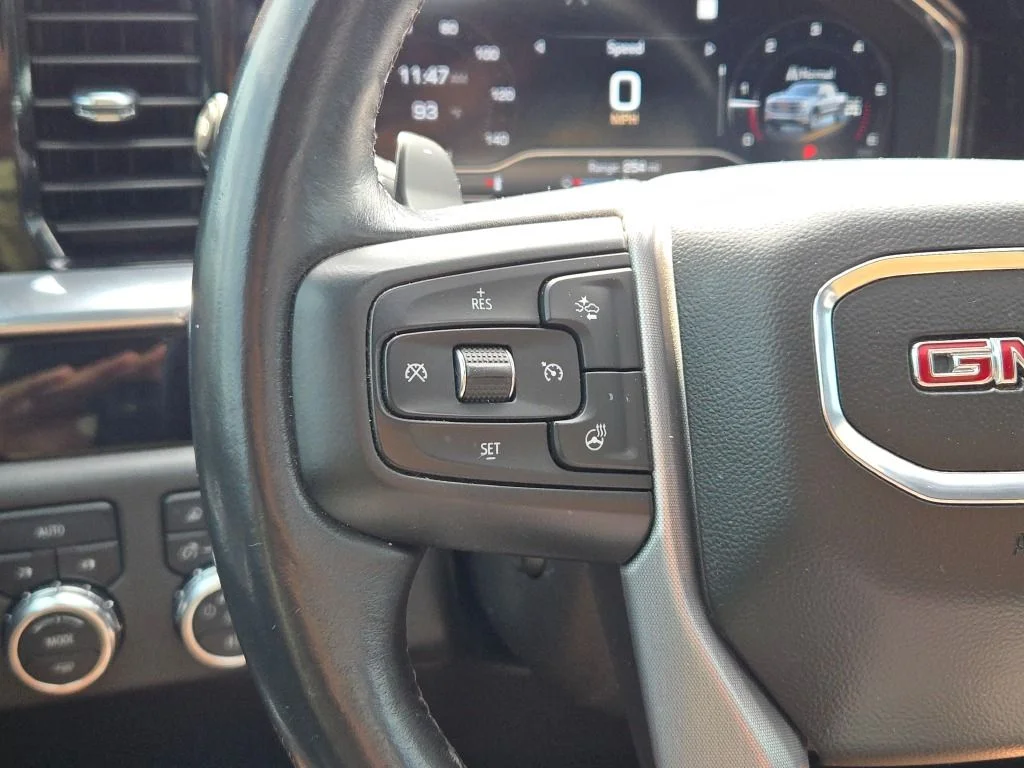 Used 2022 White GMC SLT image 34