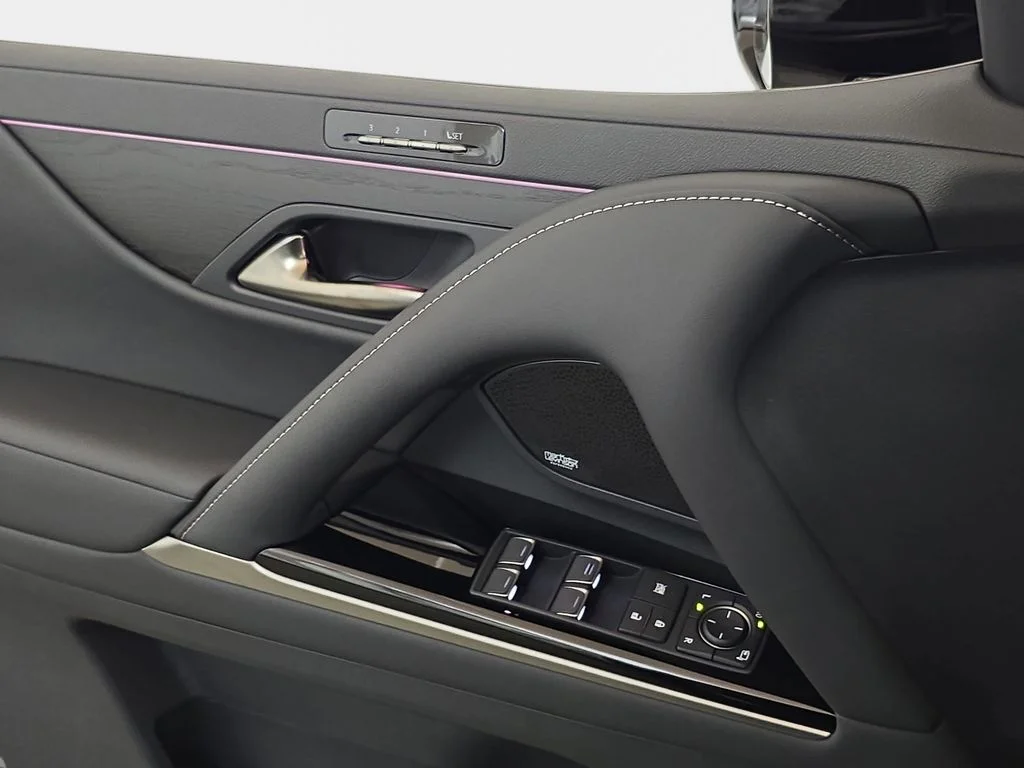 New 2026 Black Lexus 700h Luxury image 27