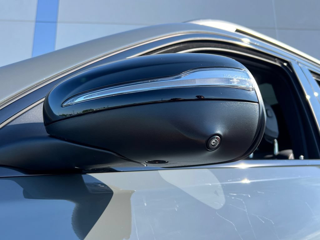New 2026 MANUFAKTUR Silicon Grey Mercedes-Benz GLS450 image 73